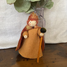 Load image into Gallery viewer, Autumn King or Queen