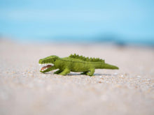 Load image into Gallery viewer, Felt Crocodile kit