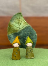 Load image into Gallery viewer, Twin gumnut babies
