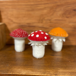 Toadstool kit makes 3 toadstools (version 3)