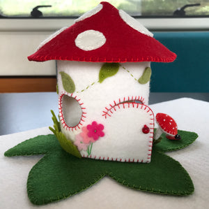 Toadstool house kit version 1 kit