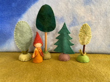 Load image into Gallery viewer, Simple felt trees kit