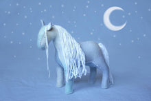 Load image into Gallery viewer, Felt horse or unicorn / pony kits