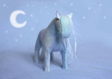 Load image into Gallery viewer, Felt horse or unicorn / pony kits