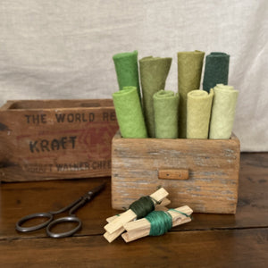 Hand dyed 100% wool felt -Green felt pack